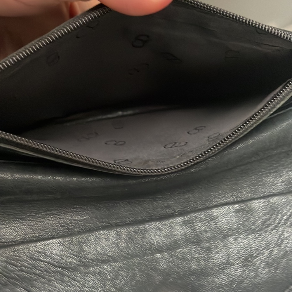 Christian Dior Multi-pocket Coin Wallet - Picture 5 of 10